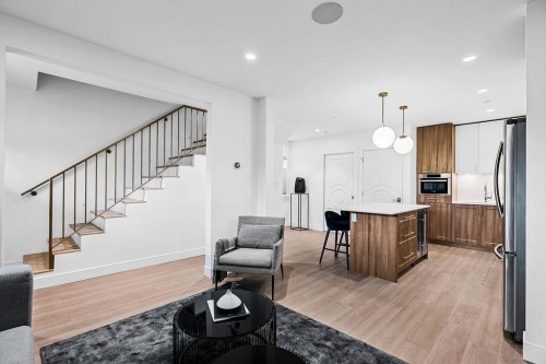 1022 Odlum Drive, Vancouver, BC - Indoor