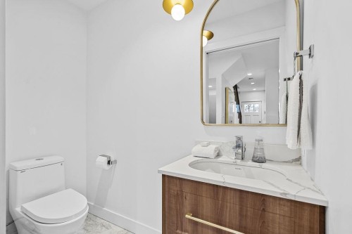 1022 Odlum Drive, Vancouver, BC - Indoor Photo Showing Bathroom