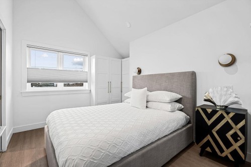 1022 Odlum Drive, Vancouver, BC - Indoor Photo Showing Bedroom