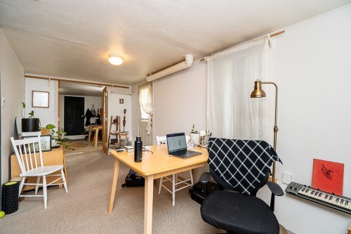 2814 Trinity Street, Vancouver, BC - Indoor