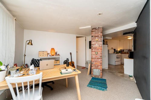 2814 Trinity Street, Vancouver, BC - Indoor