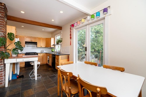 2814 Trinity Street, Vancouver, BC - Indoor