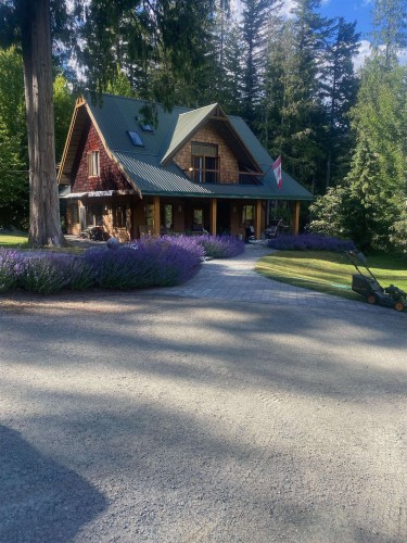 3-Walkerville Estates, Pemberton, BC - Outdoor