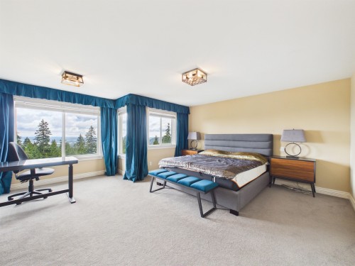 3010 Maplewood Court, Coquitlam, BC - Indoor Photo Showing Bedroom