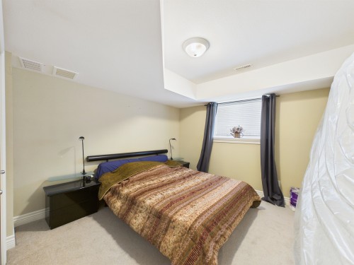 3010 Maplewood Court, Coquitlam, BC - Indoor Photo Showing Bedroom