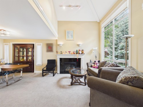 3010 Maplewood Court, Coquitlam, BC - Indoor Photo Showing Living Room With Fireplace
