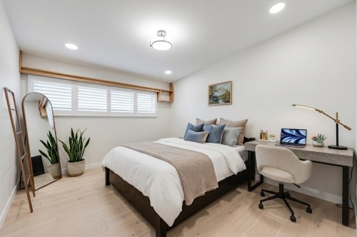 2087 Harrison Drive, Vancouver, BC - Indoor Photo Showing Bedroom