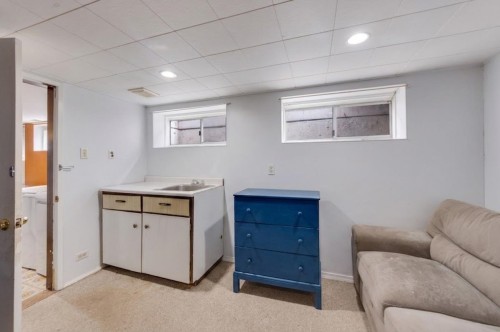 2087 Harrison Drive, Vancouver, BC - Indoor