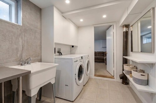 2087 Harrison Drive, Vancouver, BC - Indoor Photo Showing Laundry Room