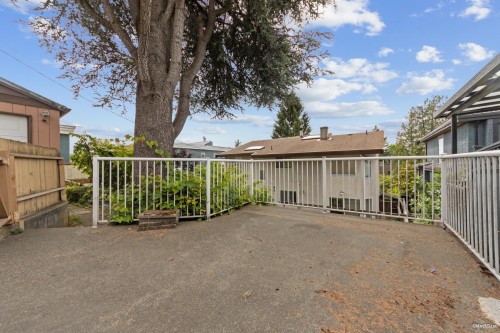 2087 Harrison Drive, Vancouver, BC - Outdoor