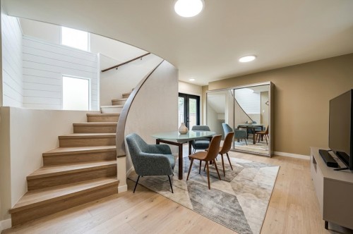 2087 Harrison Drive, Vancouver, BC - Indoor Photo Showing Other Room
