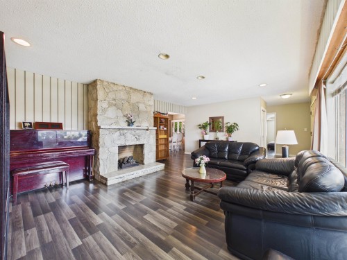11760 Sealord Road, Richmond, BC - Indoor Photo Showing Living Room With Fireplace