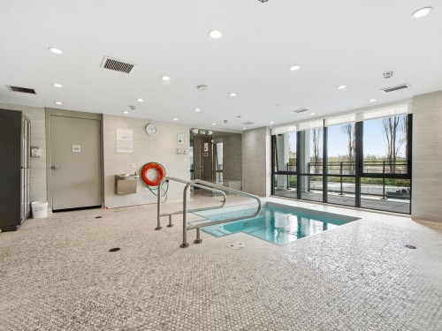 2378 Alpha, Burnaby, BC - Indoor Photo Showing Other Room