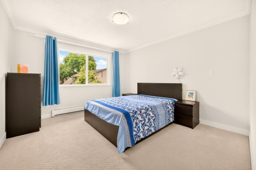 5211 Sapphire Place, Richmond, BC - Indoor Photo Showing Bedroom