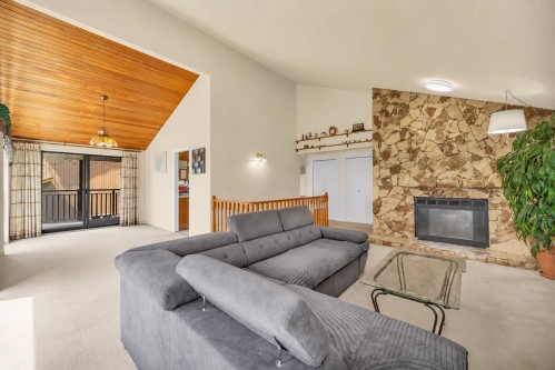 415 Goyer Court, Coquitlam, BC - Indoor Photo Showing Living Room With Fireplace