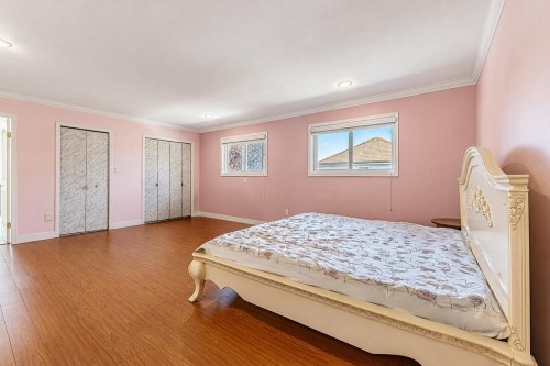 8511 Littlemore Place, Richmond, BC - Indoor Photo Showing Bedroom