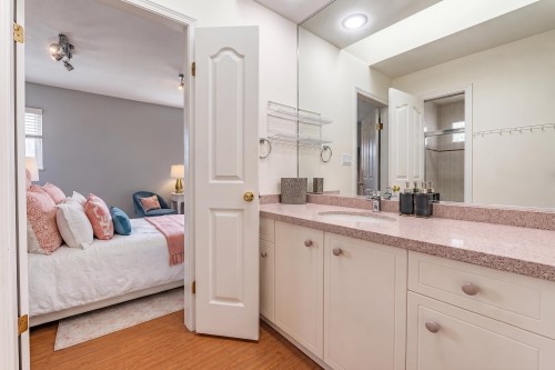 8511 Littlemore Place, Richmond, BC - Indoor Photo Showing Bathroom