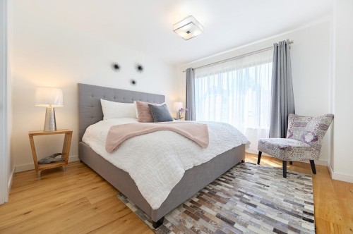 121-3105 Dayanee Springs Boulevard, Coquitlam, BC - Indoor Photo Showing Other Room