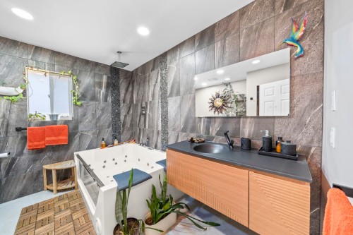 21796 Howison Avenue, Maple Ridge, BC - Indoor Photo Showing Other Room