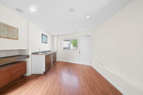 21796 Howison Avenue, Maple Ridge, BC - Indoor Photo Showing Other Room