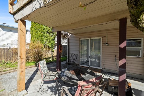 21796 Howison Avenue, Maple Ridge, BC - Outdoor With Exterior