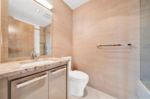 Ph2-2689 Kingsway, Vancouver, BC - Indoor Photo Showing Bathroom