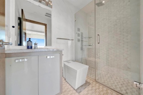 Ph2-2689 Kingsway, Vancouver, BC - Indoor Photo Showing Bathroom