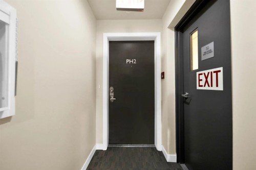 Ph2-2689 Kingsway, Vancouver, BC - Indoor Photo Showing Other Room