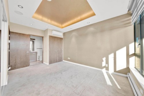 Ph2-2689 Kingsway, Vancouver, BC - Indoor Photo Showing Other Room