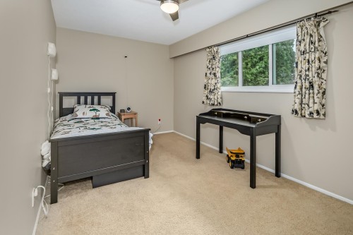 4998 8A Avenue, Delta, BC - Indoor Photo Showing Bedroom