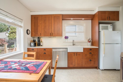 87 41St Avenue W, Vancouver, BC - Indoor Photo Showing Kitchen