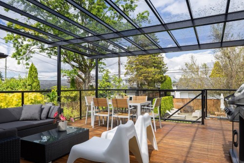 8647 10Th Avenue, Burnaby, BC - Outdoor With Deck Patio Veranda With Exterior