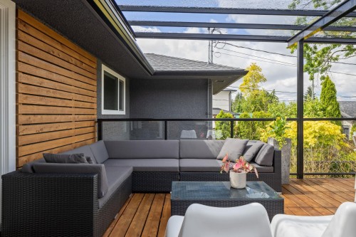 8647 10Th Avenue, Burnaby, BC - Outdoor With Deck Patio Veranda With Exterior