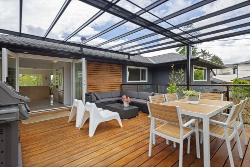 8647 10Th Avenue, Burnaby, BC - Outdoor With Deck Patio Veranda With Exterior