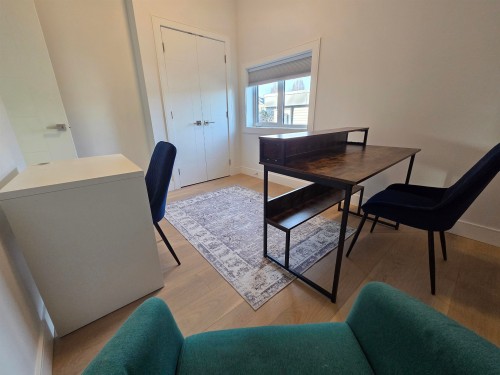 2881 Georgia Street E, Vancouver, BC - Indoor