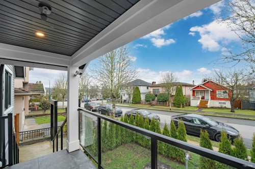2881 Georgia Street E, Vancouver, BC - Outdoor
