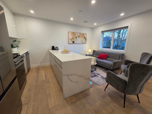 2881 Georgia Street E, Vancouver, BC - Indoor