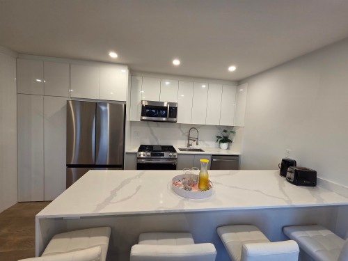 2881 Georgia Street E, Vancouver, BC - Indoor Photo Showing Other Room