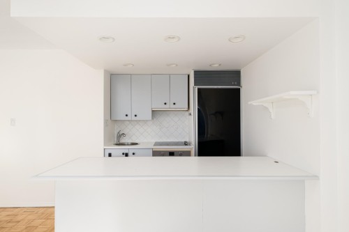 1534 Harwood Street, Vancouver, BC - Indoor Photo Showing Kitchen