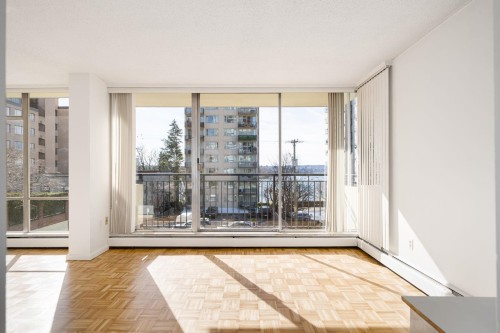 1534 Harwood Street, Vancouver, BC - Indoor