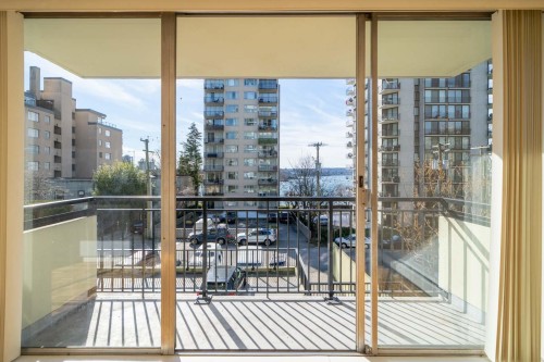 1534 Harwood Street, Vancouver, BC - Indoor Photo Showing Other Room