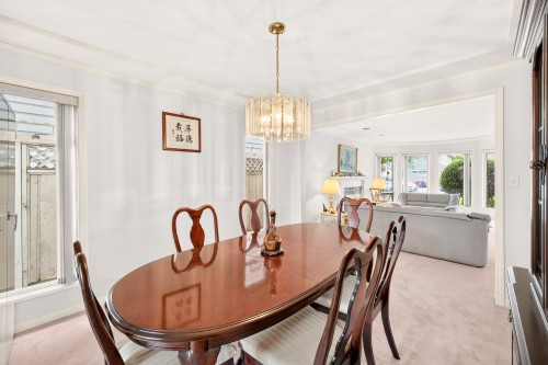 9280 Dayton Avenue, Richmond, BC - Indoor Photo Showing Dining Room