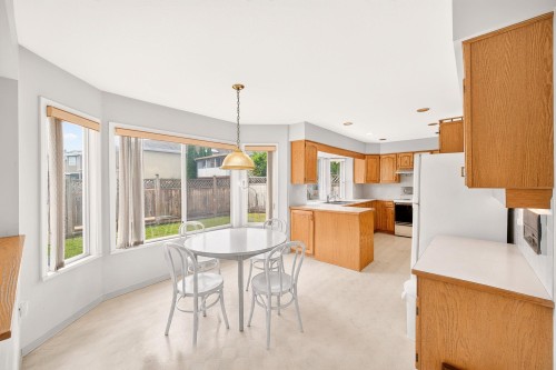 9280 Dayton Avenue, Richmond, BC - Indoor