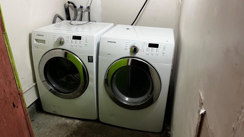 2561 Mcgill Street, Vancouver, BC - Indoor Photo Showing Laundry Room