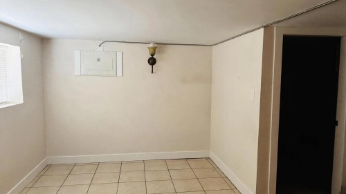 2561 Mcgill Street, Vancouver, BC - Indoor Photo Showing Other Room