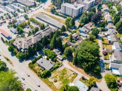807 Sangster Place New Westminster, BC V3L 4L7