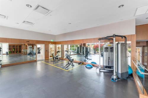 1003-8833 Hazelbridge Way, Richmond, BC - Indoor Photo Showing Gym Room