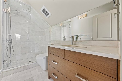 6886 Angus Drive, Vancouver, BC - Indoor Photo Showing Bathroom