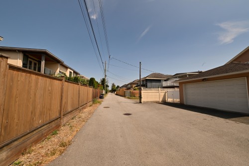 7233 Williams Road, Richmond, BC - Outdoor