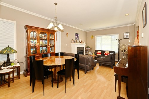 7233 Williams Road, Richmond, BC - Indoor Photo Showing Other Room With Fireplace